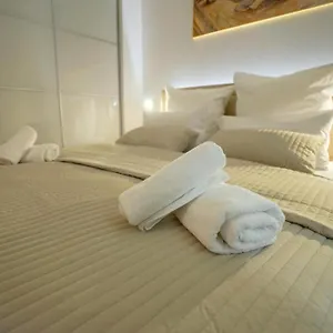  Apartment Destino